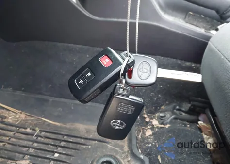 2018 Toyota Tacoma Trd Sport z USA, uszkodzony, nr VIN 3TMCZ5AN5JM145415